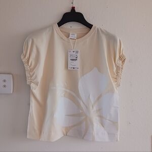 ZARA Short Sleeve Girls Floral‎ Cream Top
